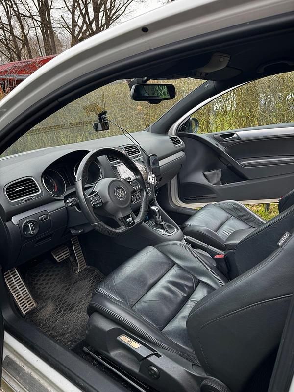 Używany VW Golf R 271 KM (199 kW) 2012 Biały Coupe