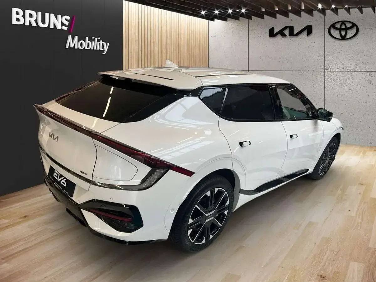 Gebraucht Kia EV6 GT-Line 239 kW (325 PS) 2025 Snow white SUV