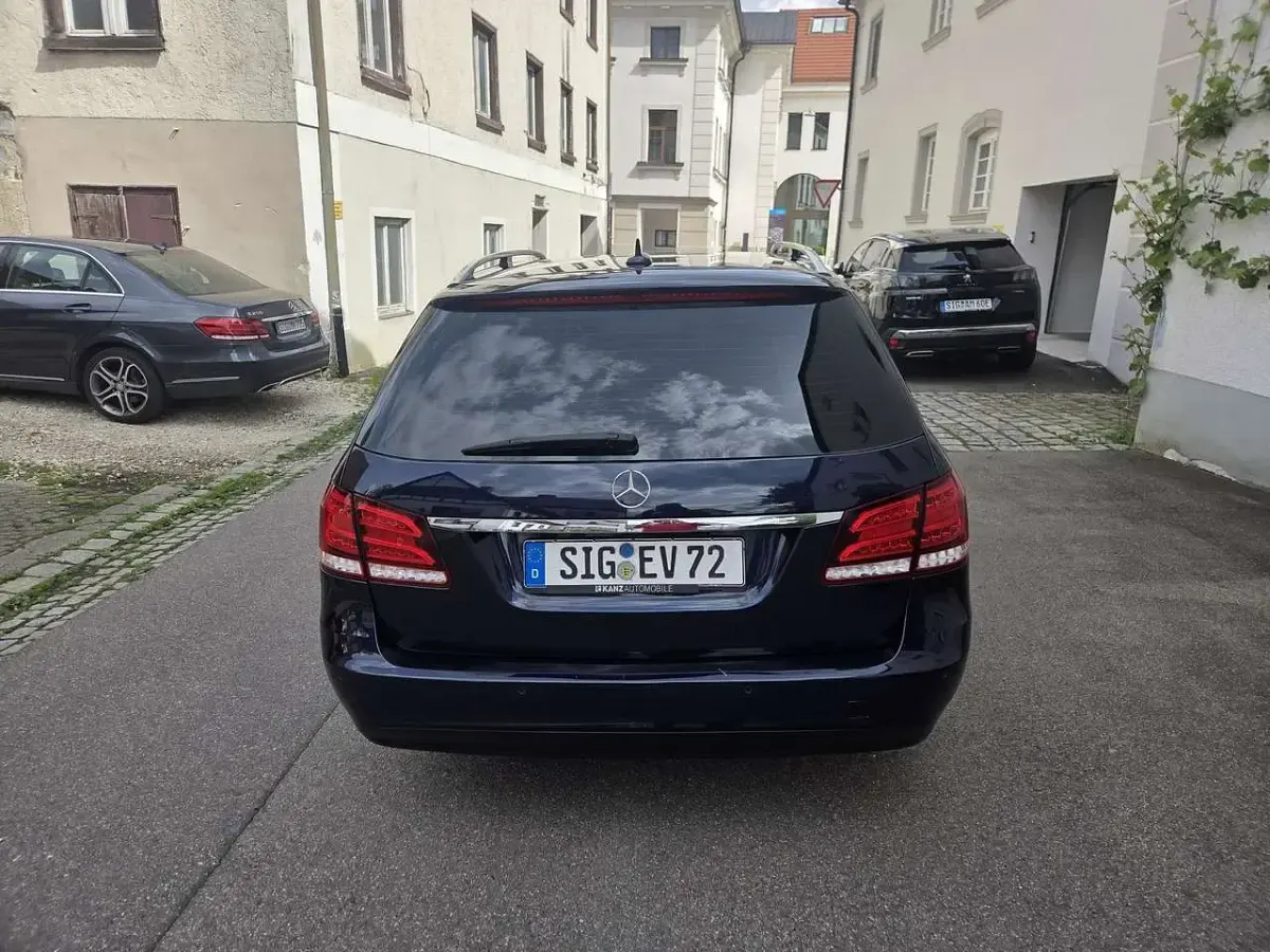 Gebraucht Mercedes E250 Elegance 204 PS (150 kW) 2014 Kombi