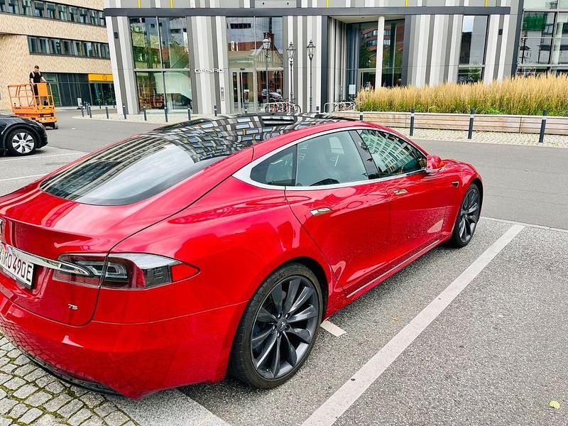 Gebraucht Tesla Model S 235 kW (320 PS) 2017 Rot Kleinwagen