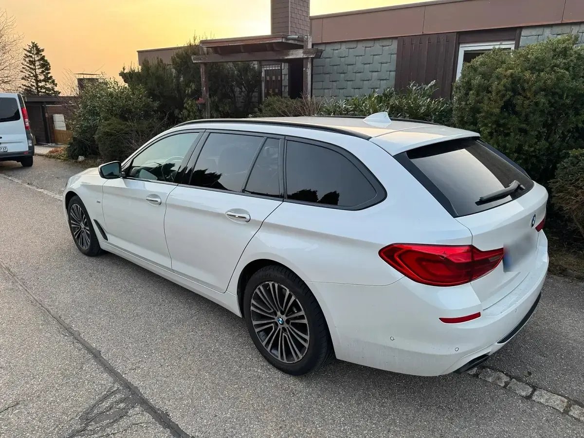 Gebraucht BMW 540 320 PS (235 kW) 2018 Weiß Kombi