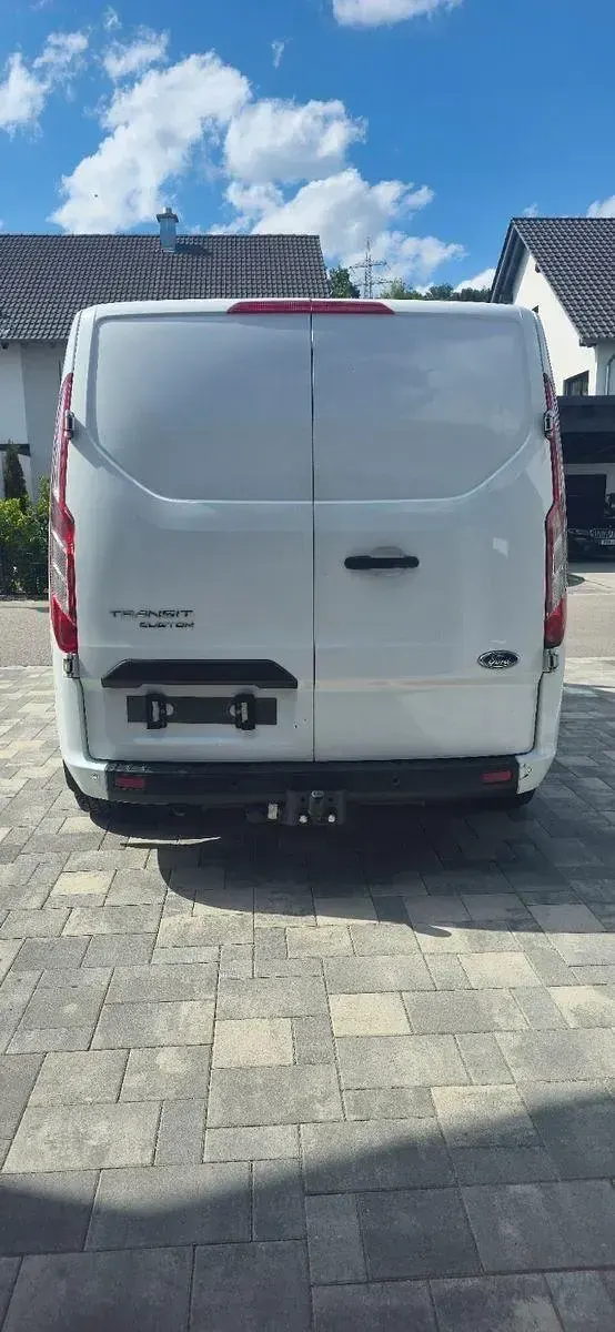 Gebraucht Ford Transit Custom 131 PS (96 kW) 2018 Weiß Van / Kleinbus