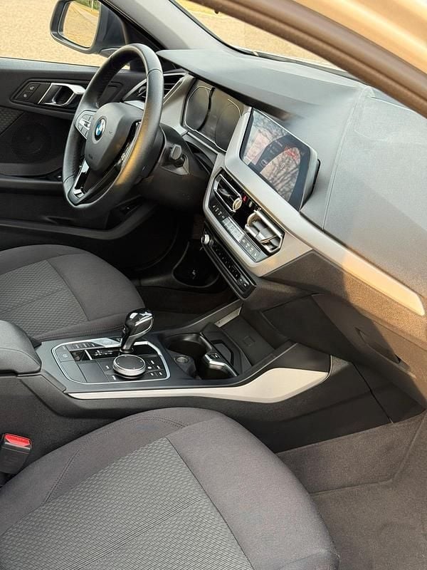 Usata BMW 118 Efficient Dynamics 150 CV (110 kW) 2020 Argento Utilitaria