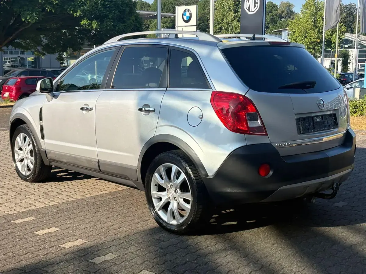 Gebraucht Opel Antara Cosmo 163 PS (119 kW) 2014 Silber SUV
