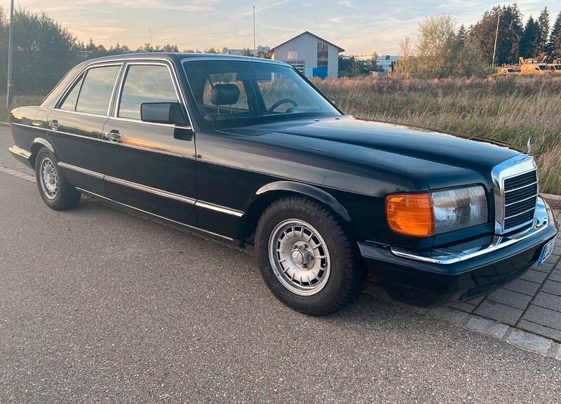 Schwarz Gebraucht 1983 Mercedes S300 Limousine | 6.600 € - Bild 1/4