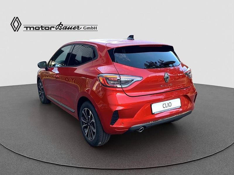 Neu Renault Clio V Techno 91 PS (66 kW) 2025 Rot Limousine