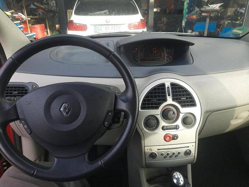 Gebraucht Renault Modus 98 PS (72 kW) 2005 Andere farben Van / Kleinbus