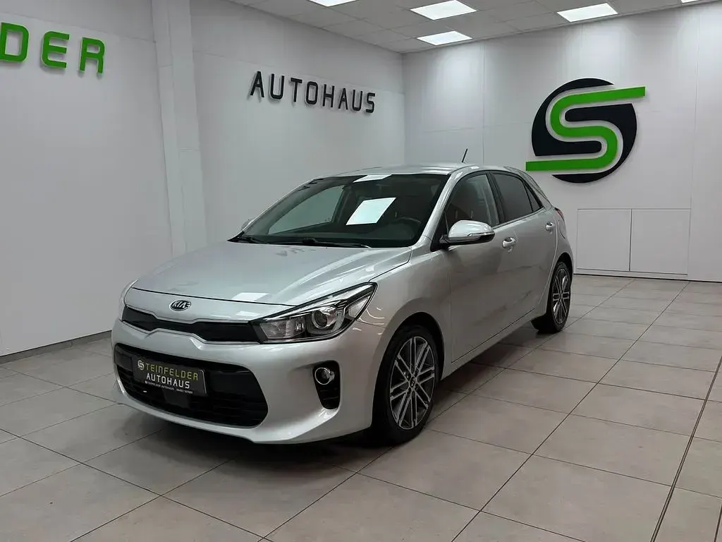 Gebraucht Kia Rio Spirit 90 PS (66 kW) 2018 Silber Limousine