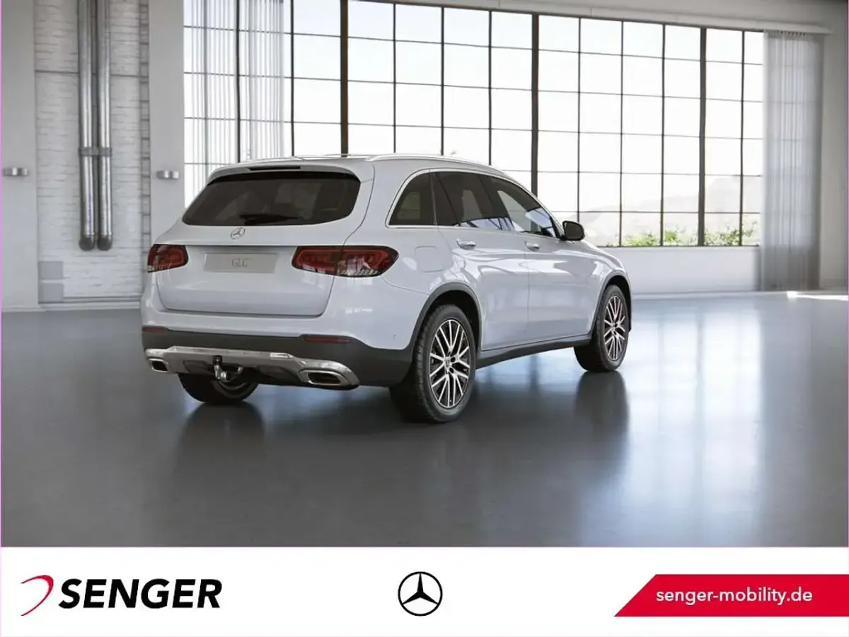 Gebraucht Mercedes GLC200 163 PS (119 kW) 2021 Weiß SUV