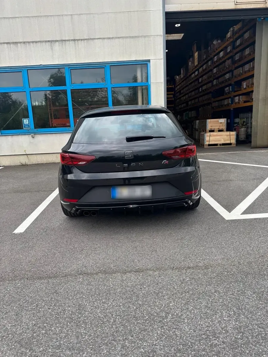 Gebraucht Seat Leon FR 190 PS (139 kW) 2019 Schwarz Limousine