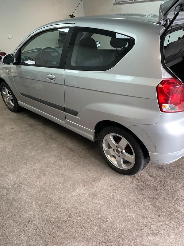 Gebraucht Chevrolet Kalos 95 PS (69 kW) 2006 Silber Coupé