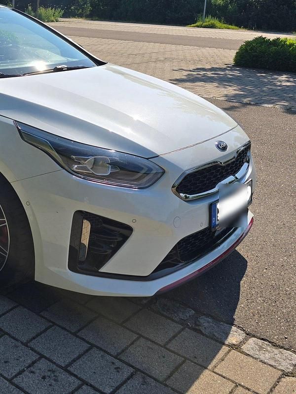 Gebraucht Kia ProCeed GT 204 PS (150 kW) 2021 Weiß Kombi