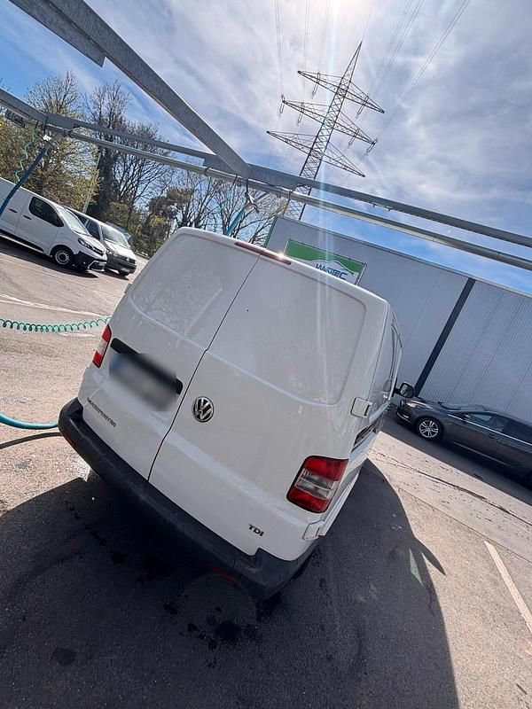 Gebraucht VW Transporter 105 PS (77 kW) 2011 Van