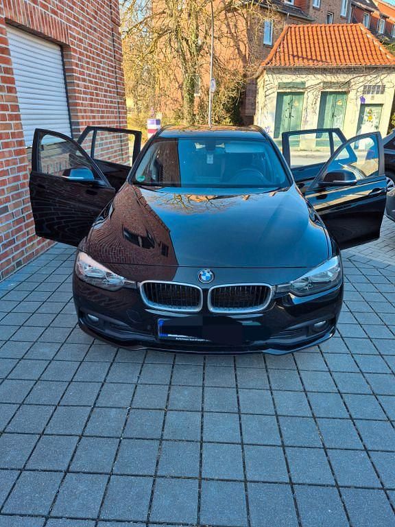 Gebraucht BMW 318 150 PS (110 kW) 2016 Schwarz Kombi