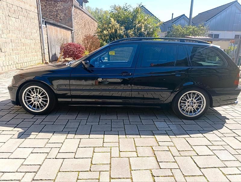 Usata BMW 330 184 CV (135 kW) 2000 Nero Station wagon