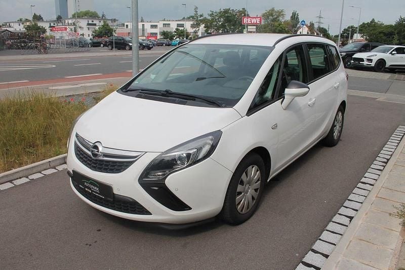 Weiß Gebraucht 2015 Opel Zafira Tourer Van / Kleinbus | 7.900 € (Fairer Preis) - Bild 1/4