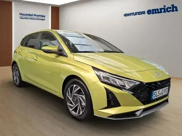 Gebraucht Hyundai i20 Trend 101 PS (74 kW) 2025 Gelb Kleinwagen