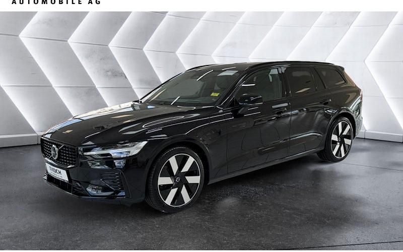 Schwarz Gebraucht 2024 Volvo V60 Plus Kombi | 44.880 € (Fairer Preis) - Bild 1/4