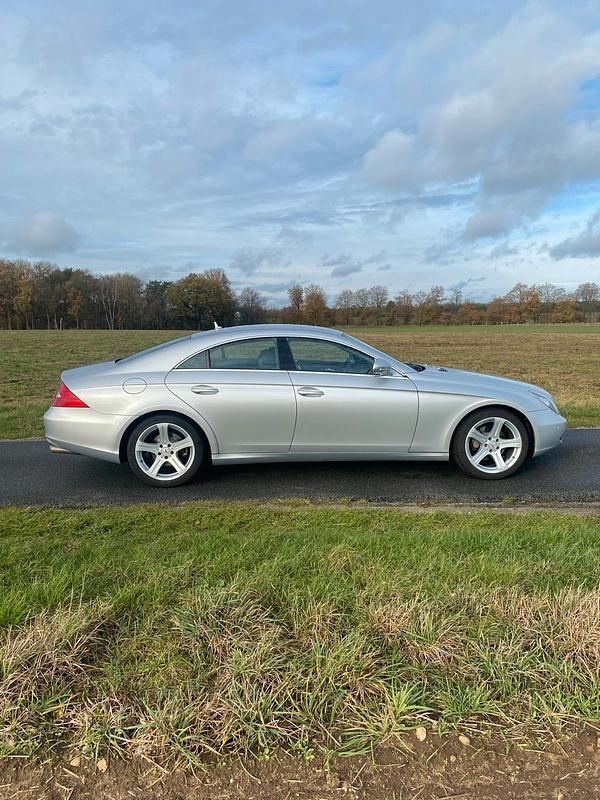 Gebraucht Mercedes CLS320 224 PS (164 kW) 2006 Silber Limousine