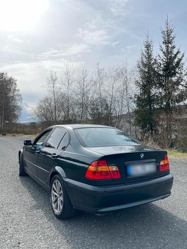 Gebraucht BMW 318 2001 Grün Limousine