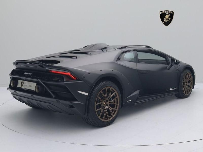 Neu Lamborghini Huracán 610 PS (448 kW) 2025 Schwarz Coupé