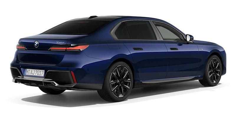 Gebraucht BMW 740 Comfort Edition 299 PS (219 kW) 2025 Blau Limousine