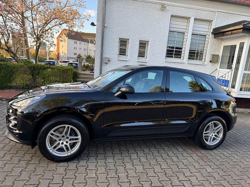 Gebraucht Porsche Macan 245 PS (180 kW) 2020 Schwarz SUV