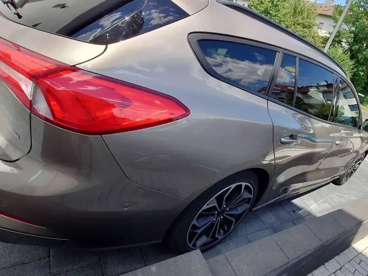 Gebraucht Ford Focus ST-Line 150 PS (110 kW) 2019 Silber Kombi