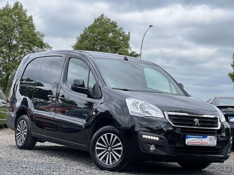 Schwarz Gebraucht 2017 Peugeot Partner Premium Van / Kleinbus | 6.999 € (Guter Preis) - Bild 1/4
