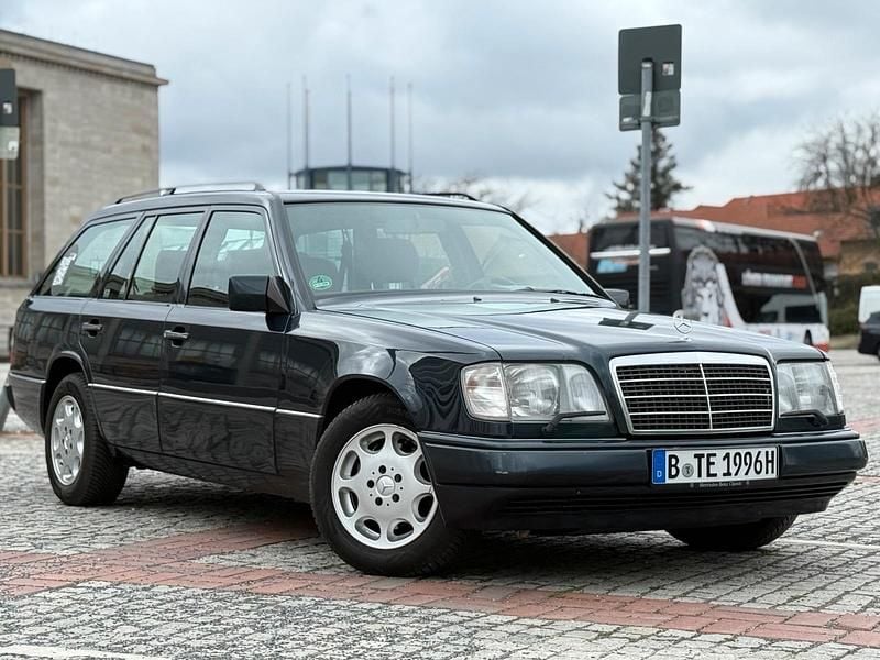 Second-hand Mercedes E320 220 CP (161 kW) 1996 Break