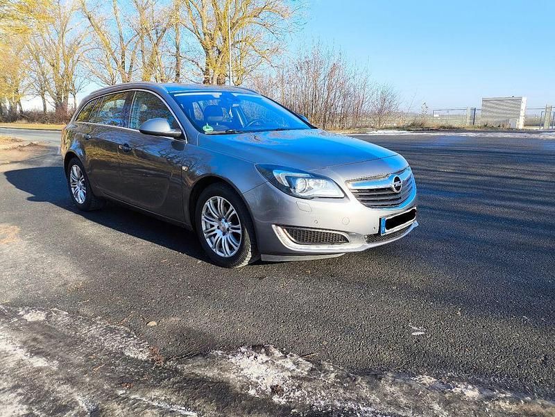Gebraucht Opel Insignia 136 PS (100 kW) 2015 Grau Kombi