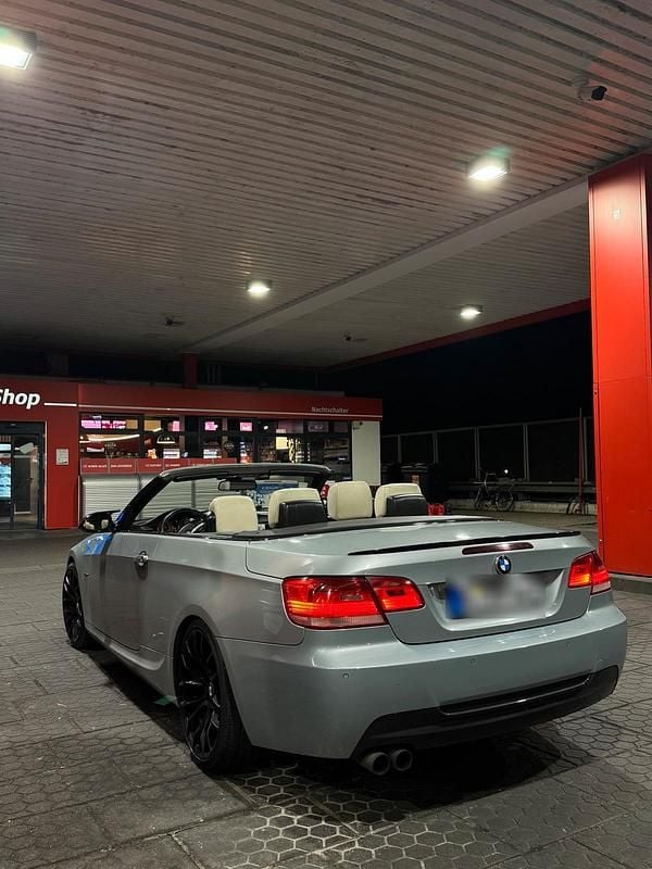 Gebraucht BMW 330 Cabriolet Shadowline 272 PS (200 kW) 2008 Silber Cabrio