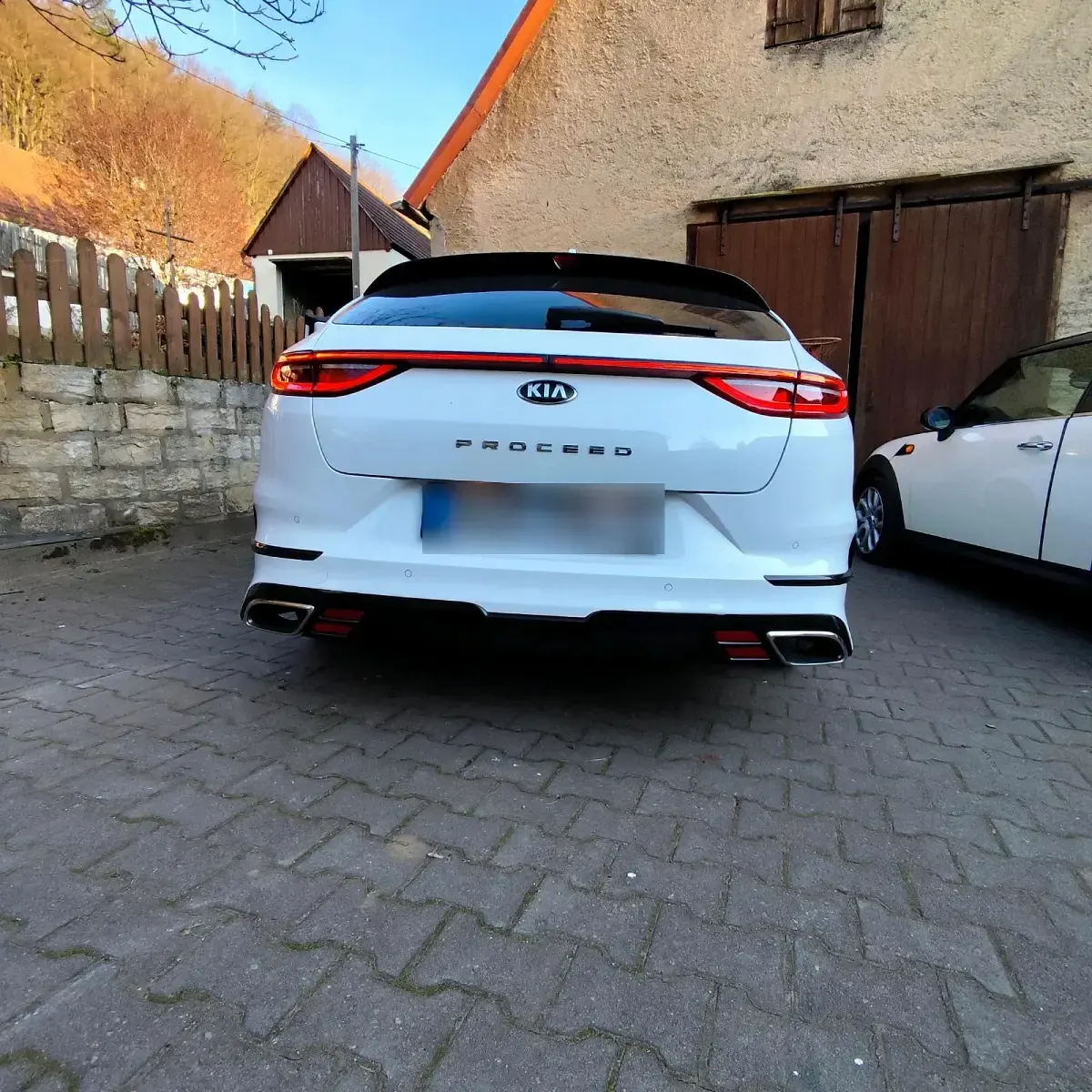 Gebraucht Kia ProCeed GT 204 PS (150 kW) 2019 Weiß Kombi