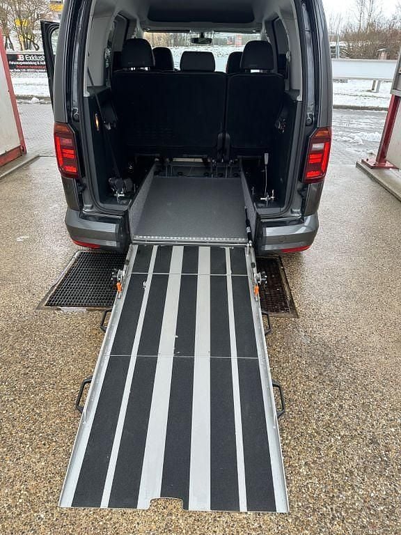 Gebraucht VW Caddy Highline 150 PS (110 kW) 2017 Grau Van / Kleinbus