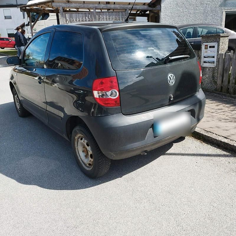Second-hand VW Fox 50 CP (36 kW) 2009 Gri Hatchback