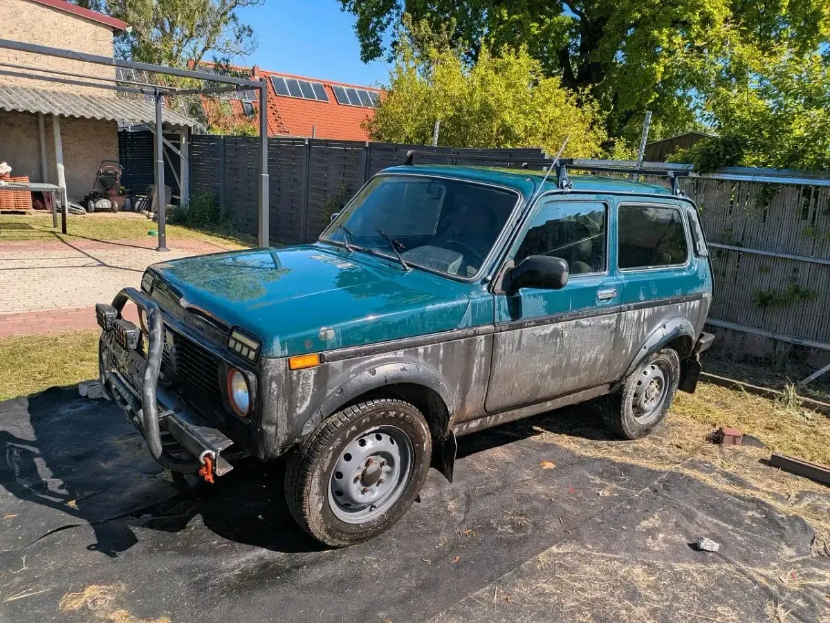 Gebraucht Lada niva 2011 SUV