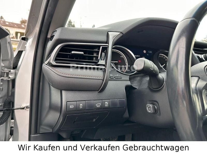 Gebraucht Toyota Camry Hybrid Executive 178 PS (130 kW) 2021 Silber Limousine