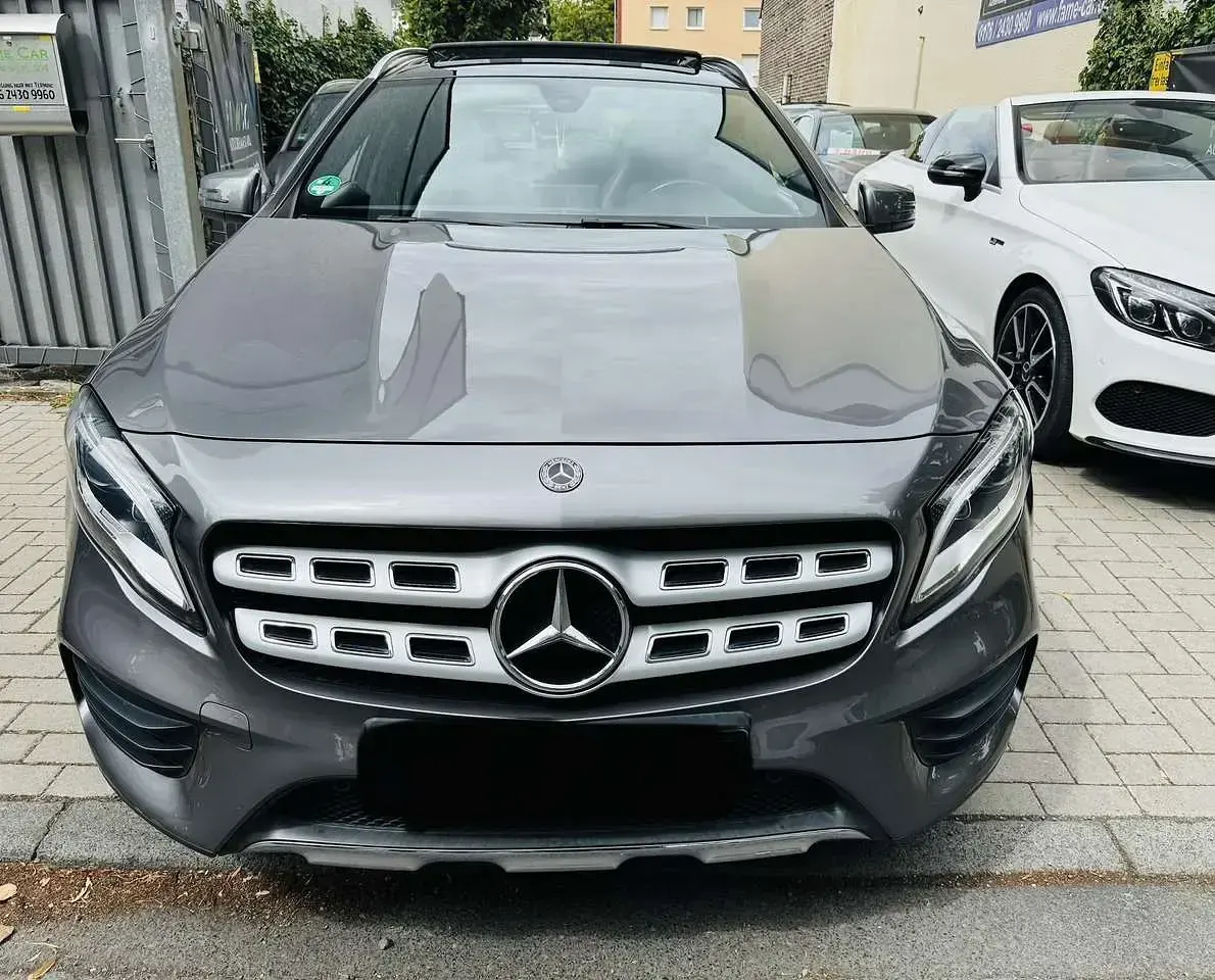 Gebraucht Mercedes GLA250 AMG 211 PS (155 kW) 2019 Mountaingrau  met. SUV
