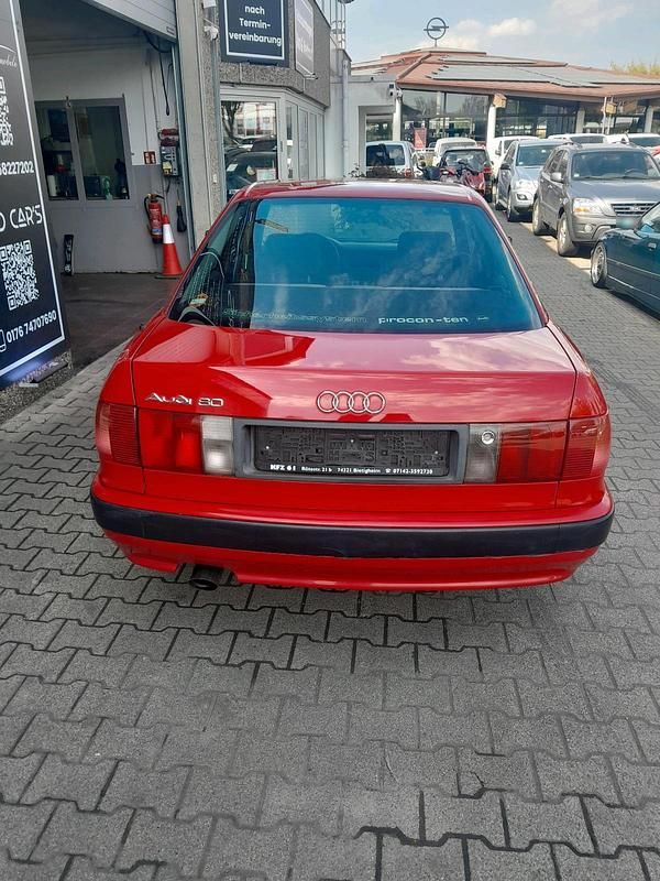 Gebraucht Audi 80 90 PS (66 kW) 1992 Rot Limousine