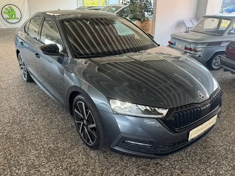 Gebraucht Skoda Octavia Style 150 PS (110 kW) 2021 : quarzgrau  metallic
