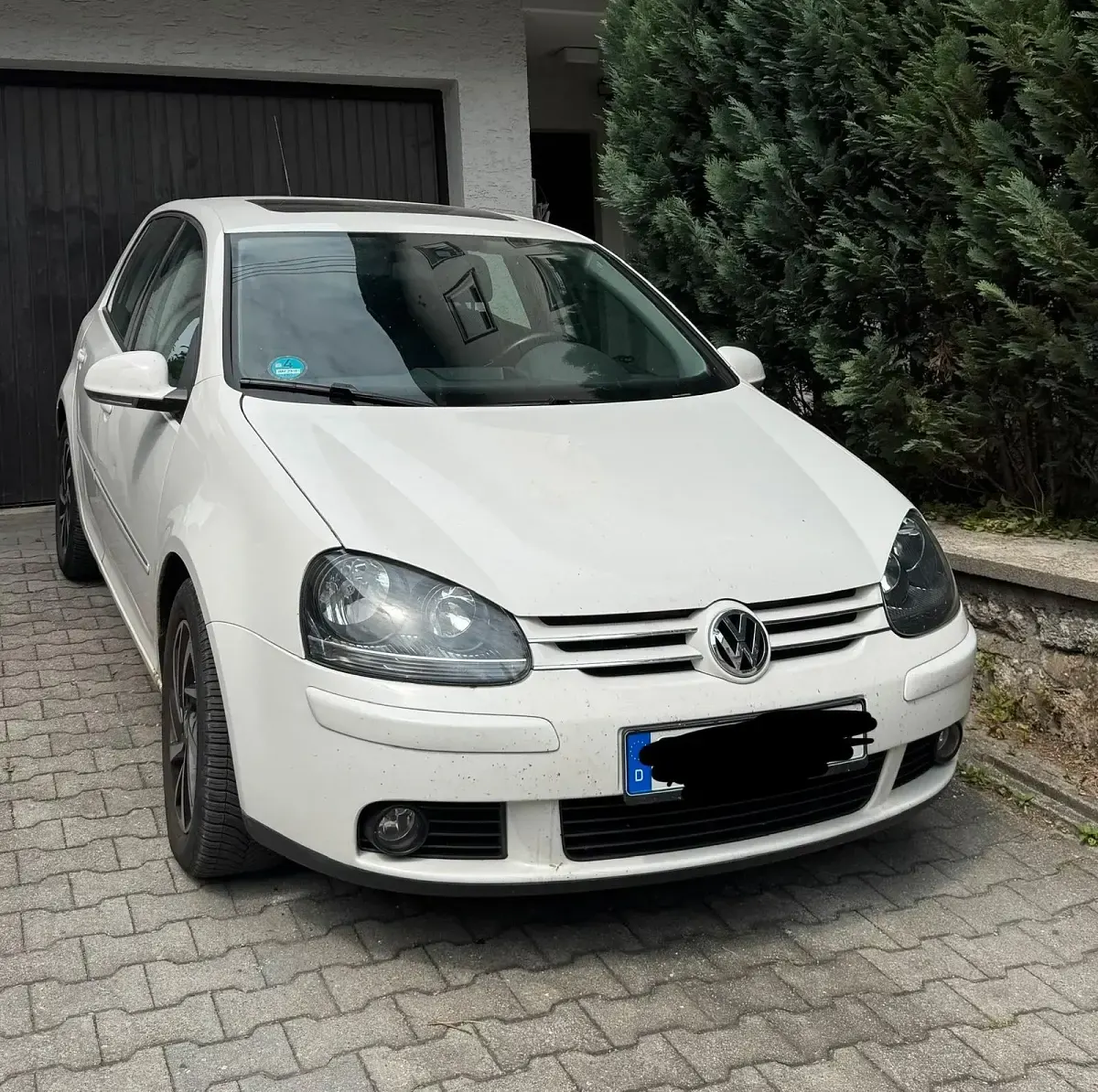 Gebraucht VW Golf V 122 PS (89 kW) 2008 Weiß Kleinwagen