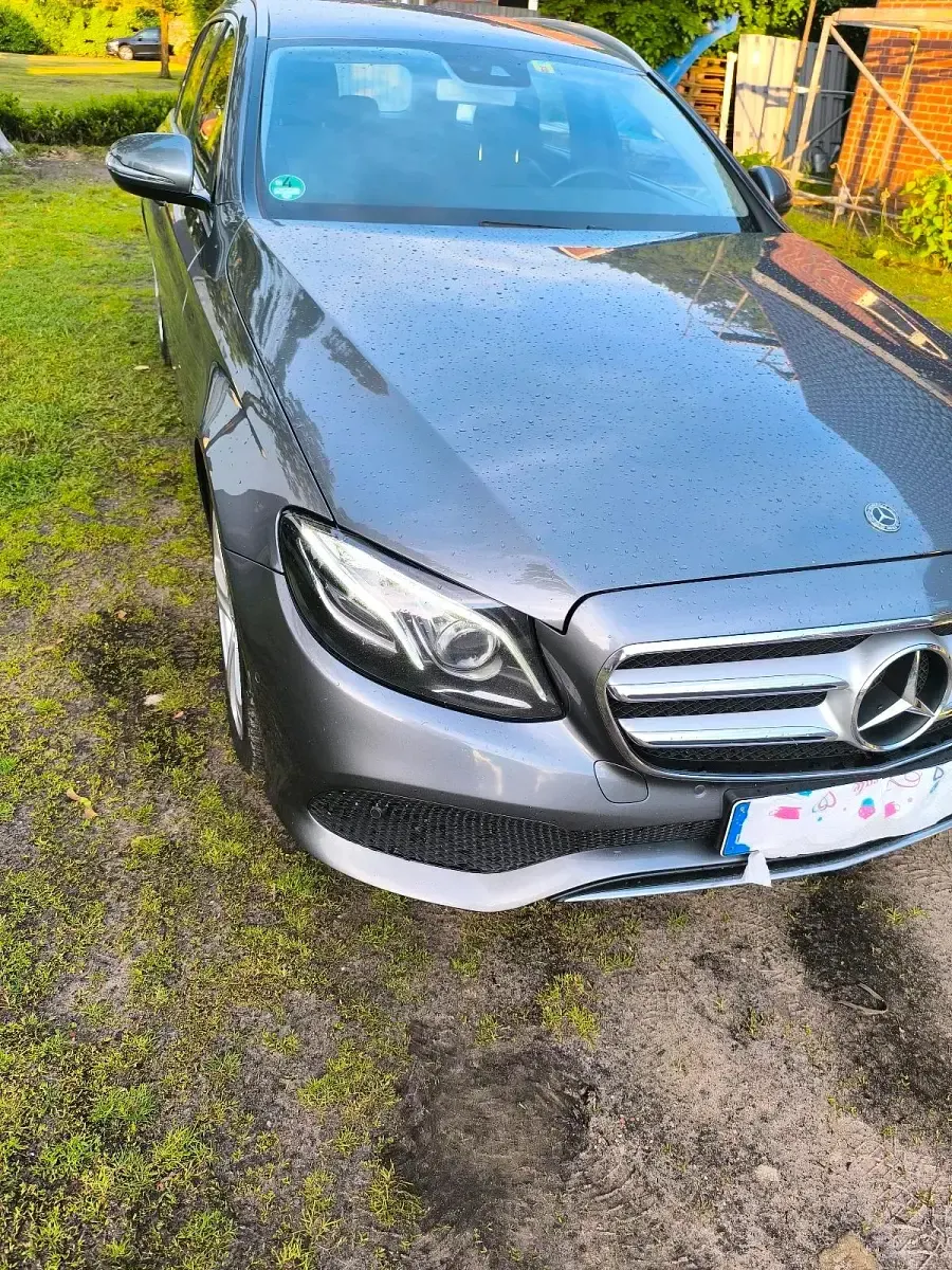 Gebraucht Mercedes E350 258 PS (189 kW) 2018 Grau Kombi