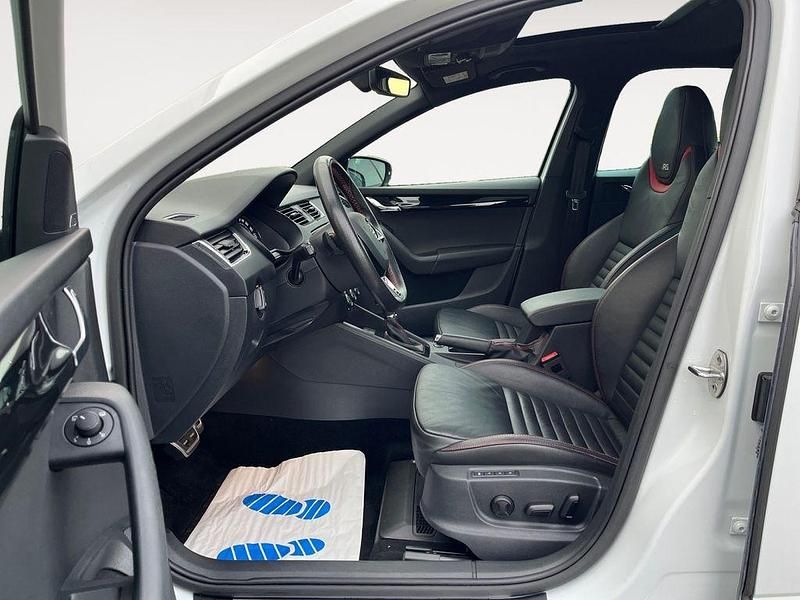 Gebraucht Skoda Octavia RS 230 PS (169 kW) 2017 Weiß Limousine