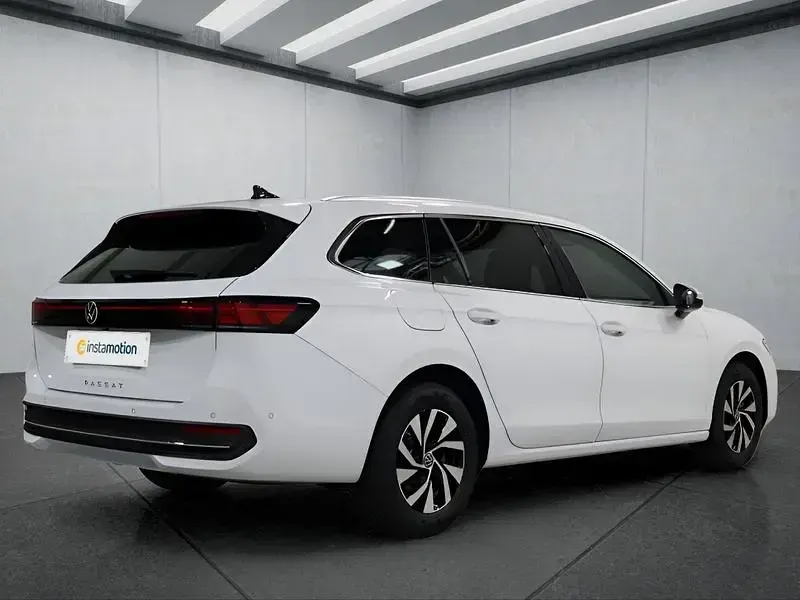 Neu VW Passat 122 PS (89 kW) 2026 Weiß Kombi
