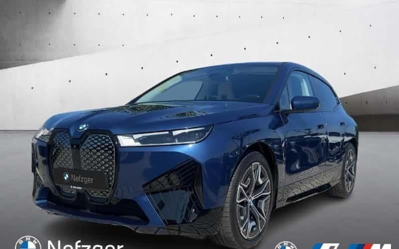 Blau Gebraucht 2022 BMW iX Sport Line SUV | 44.900 € (Guter Preis) - Bild 1/4