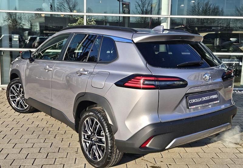 Neu Toyota Corolla Cross 178 PS (130 kW) 2026 Metal stream SUV