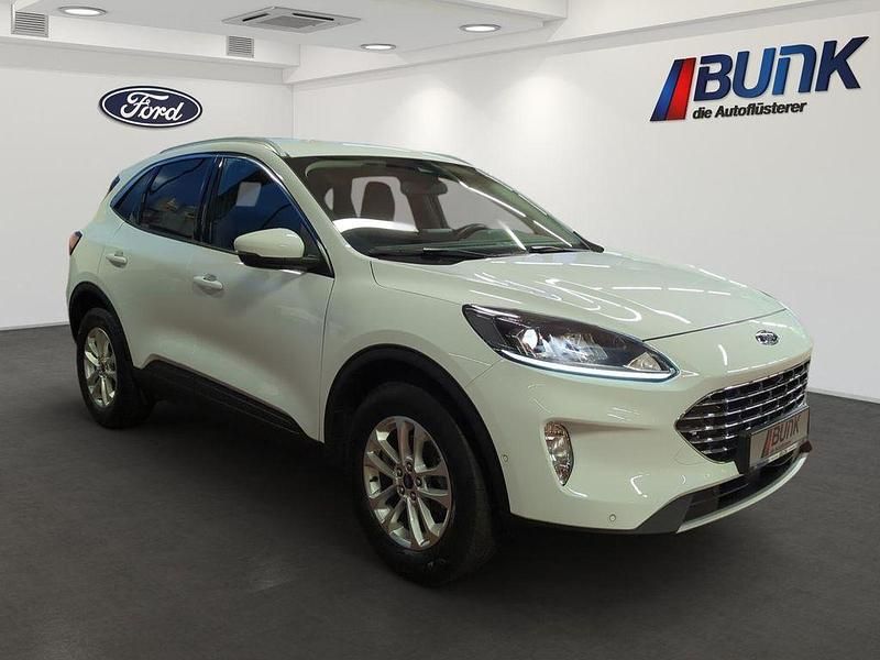 Gebraucht Ford Kuga Titanium 224 PS (164 kW) 2022 Frostweiß SUV