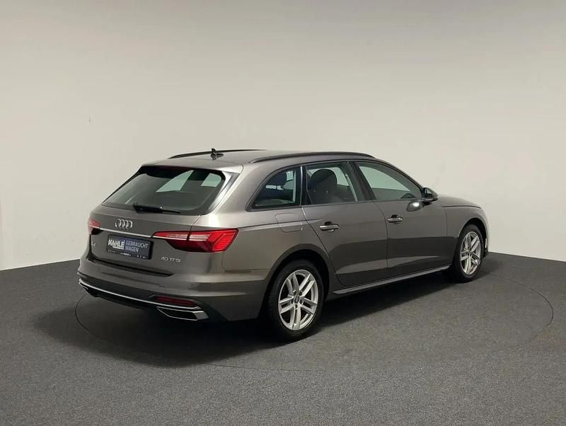 Gebraucht Audi A4 Advanced 150 PS (110 kW) 2020 Grau Kombi