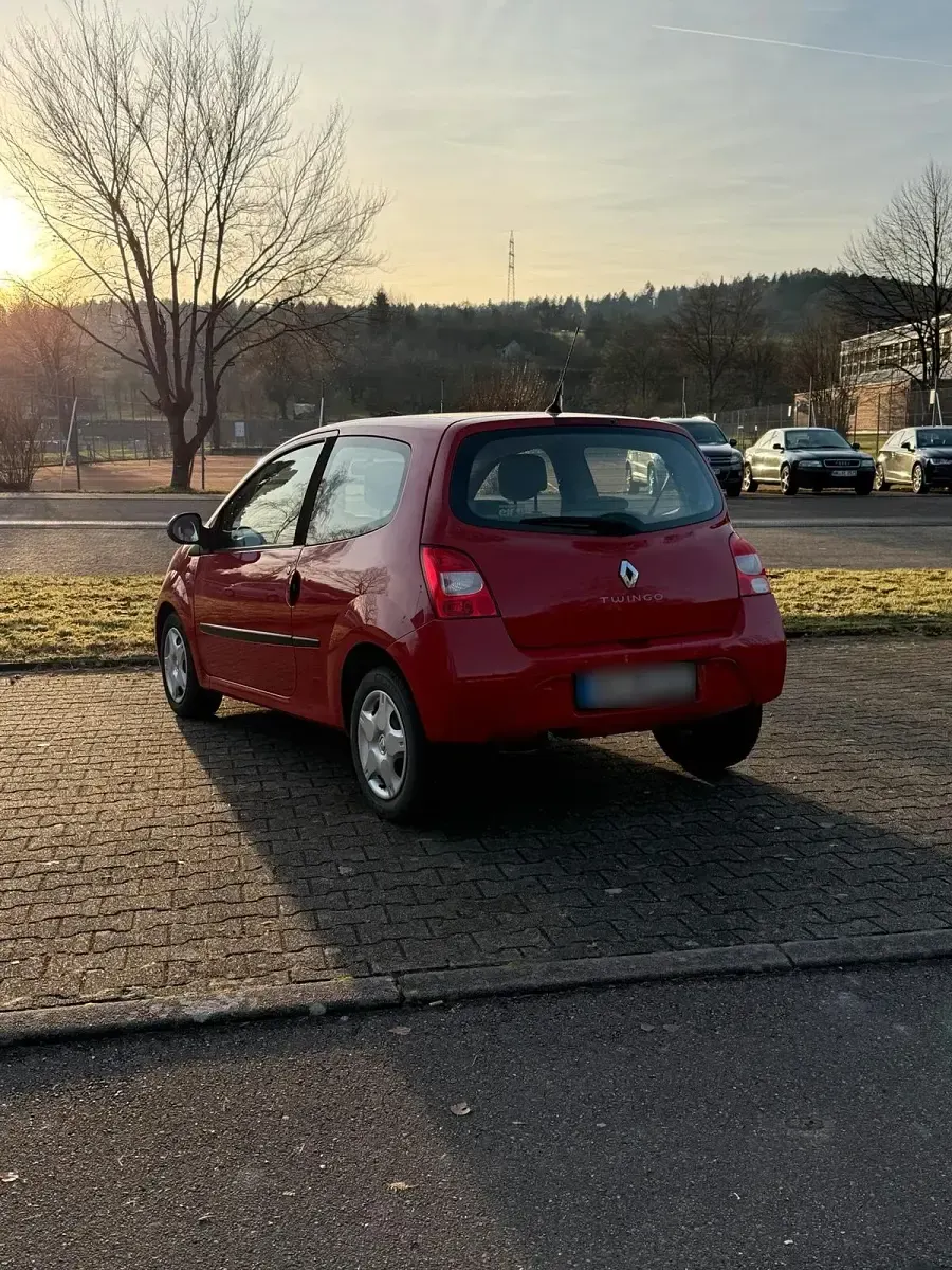Gebraucht Renault Twingo 76 PS (55 kW) 2009 Rot Kleinwagen
