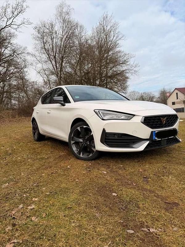 Gebraucht Cupra Leon 150 PS (110 kW) 2022 Weiß Limousine